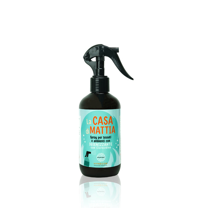 La Casa di Mattia - Spray per tessuti e ambienti profumato con igienizzante - 250 ml